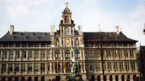 antwerpen_stadhuis.jpg