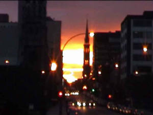 montreal_by_night.jpg
