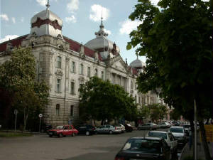 oradea_bulding.jpg