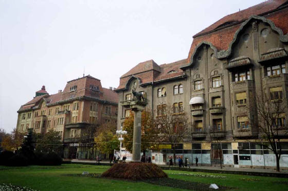 timisoara_plein_kathedraal1.jpg