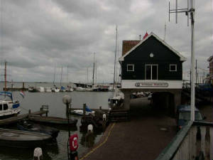 volendam_haven.jpg
