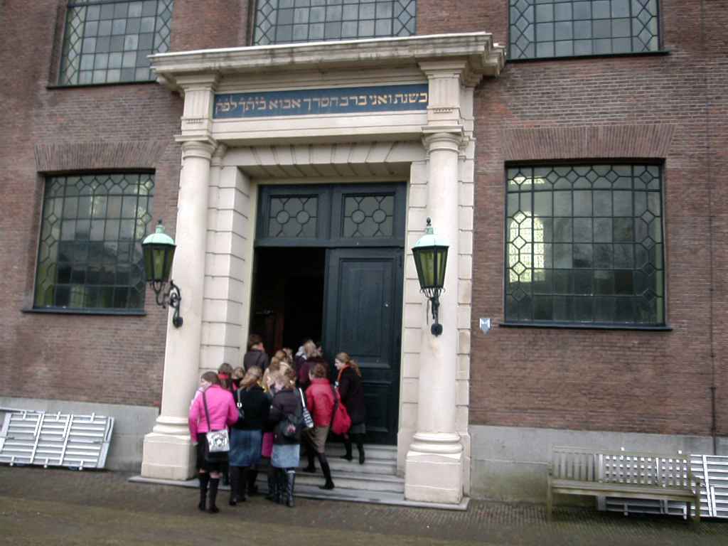 amsterdam_synagoge_entree.jpg