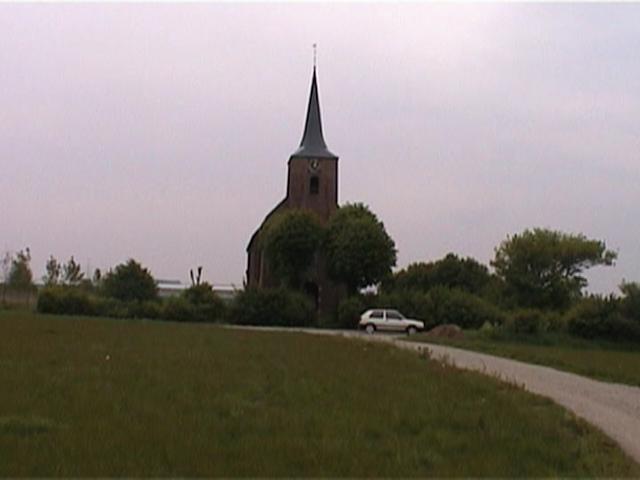 kerk_in_industriegebied.jpg