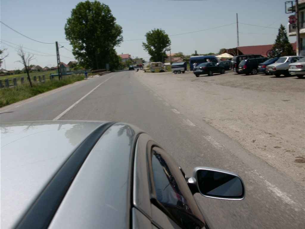 osorhei_main_road.jpg